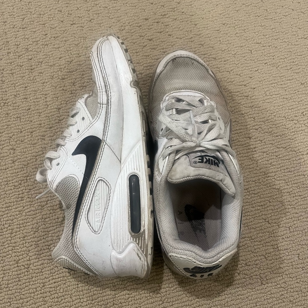 used nike air max size 8.5